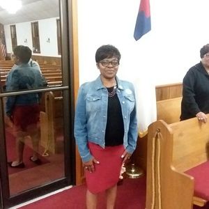 Meet your Posher, Evelyn